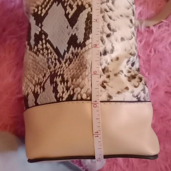 Snake Pattern/Textured Purse & Wallet Lot/Set - Picture 6 of 10